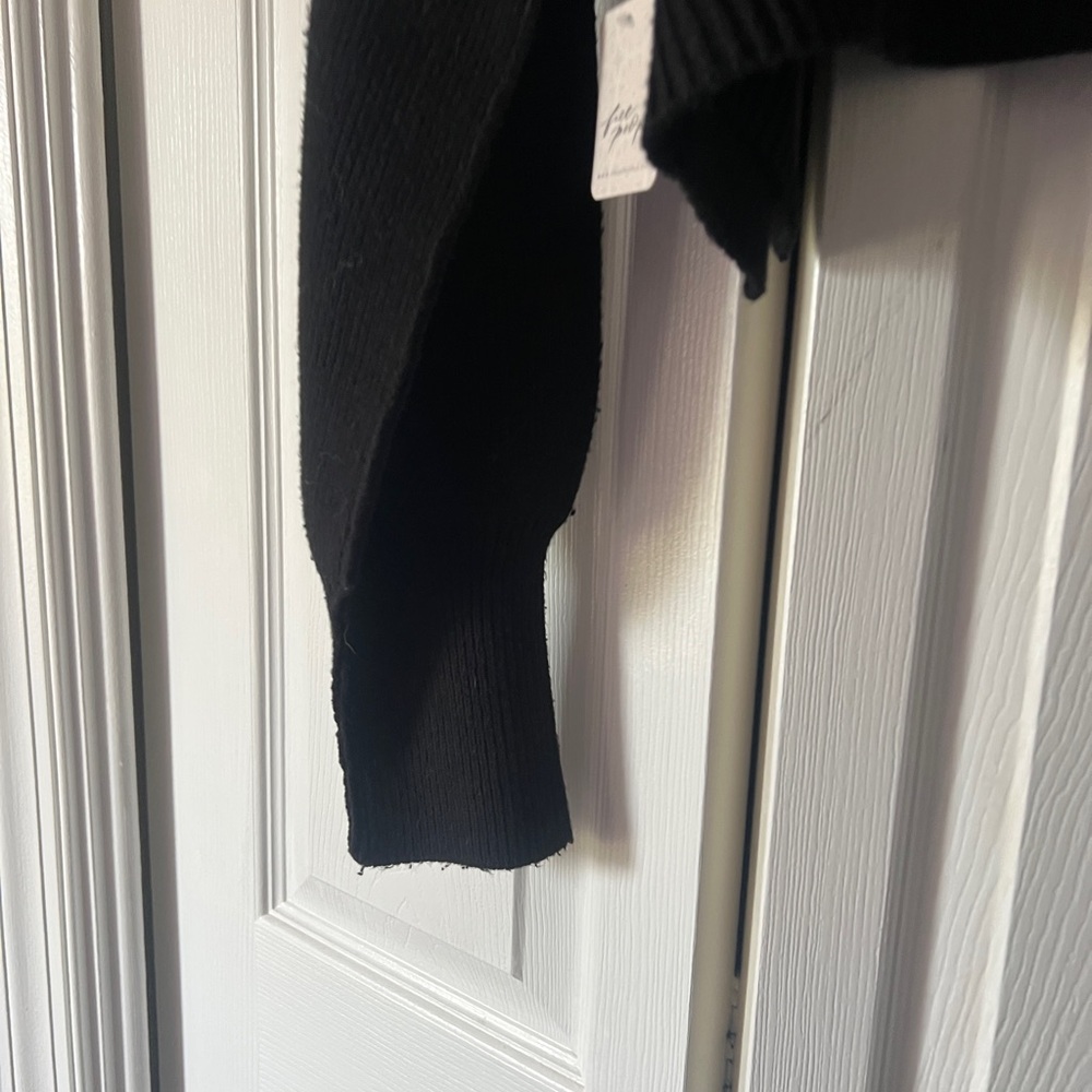 Free People Black Crew Neck Sweater - Picture 11 of 13